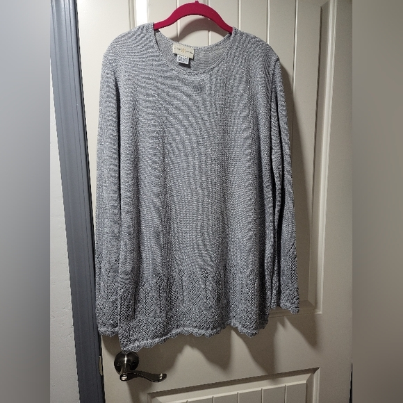 Jaclyn Smith Sweaters - Women's Sweater Vintage Jaclyn Smith Size Large Silver/Gray